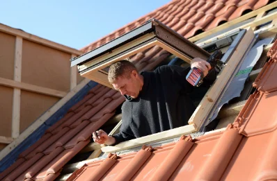 Pose de fenêtres de toit Velux à Bairols